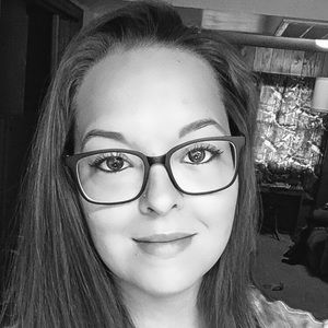 Meet your Posher, Mandy